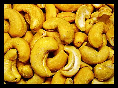 Cote-d'Ivoire-cashew-smuggling