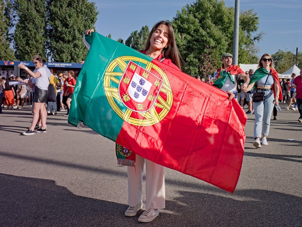 Poverty in Portugal
