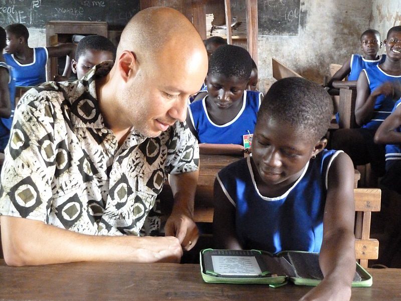 Worldreader Empowers Communities to Create Lifelong Readers Worldreader Empowers Communities to Create Lifelong Readers