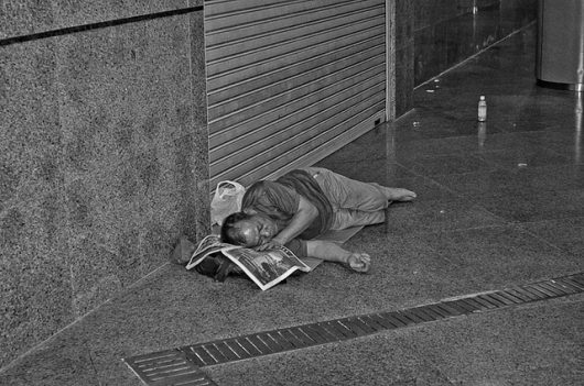 facts about poverty in Singapore