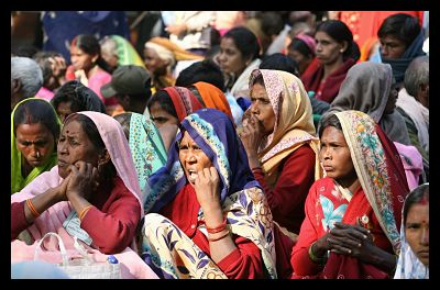 people_live_in_poverty