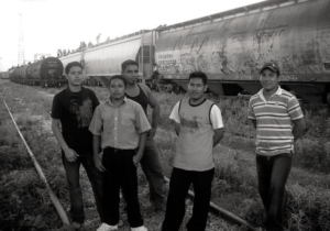 how to help people fleeing violence in central america