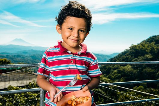 humanitarian aid to el salvador
